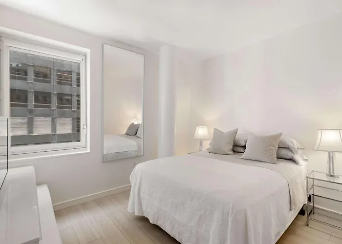 Penthouse 5Min To Top Of The Rock, City Views, Ac